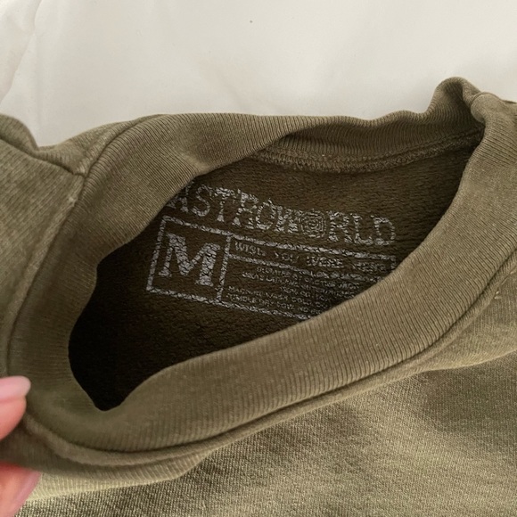 ASTROWORLD CONCERT MERCH SIZE M - Picture 3 of 4